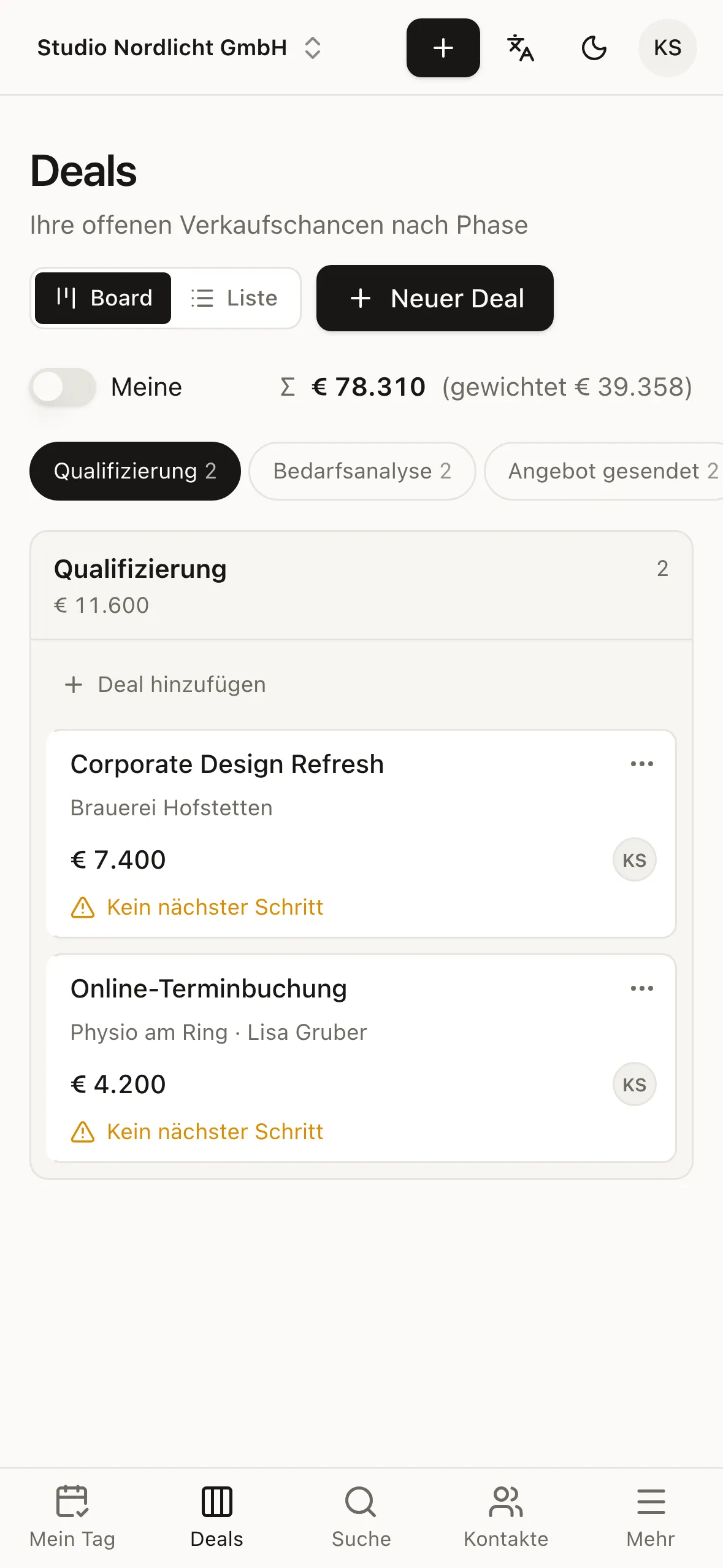 PrestoCRM am iPhone: die Deal-Pipeline mit Phasen als Reiter
